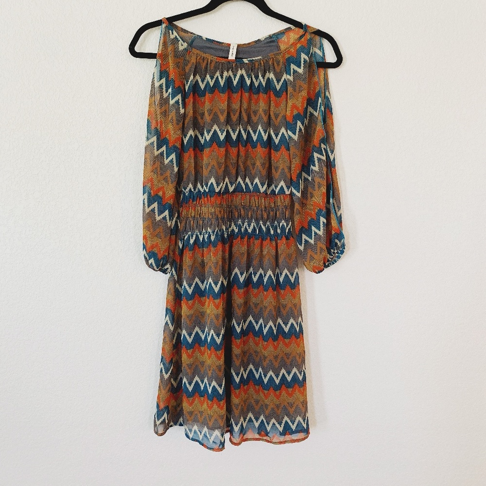 Tyche Retro Chevron Open Sleeve Dress Small S